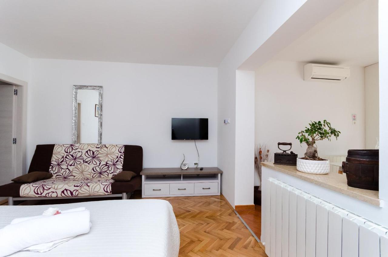 Apartment Zdenko Rovinj Exterior photo